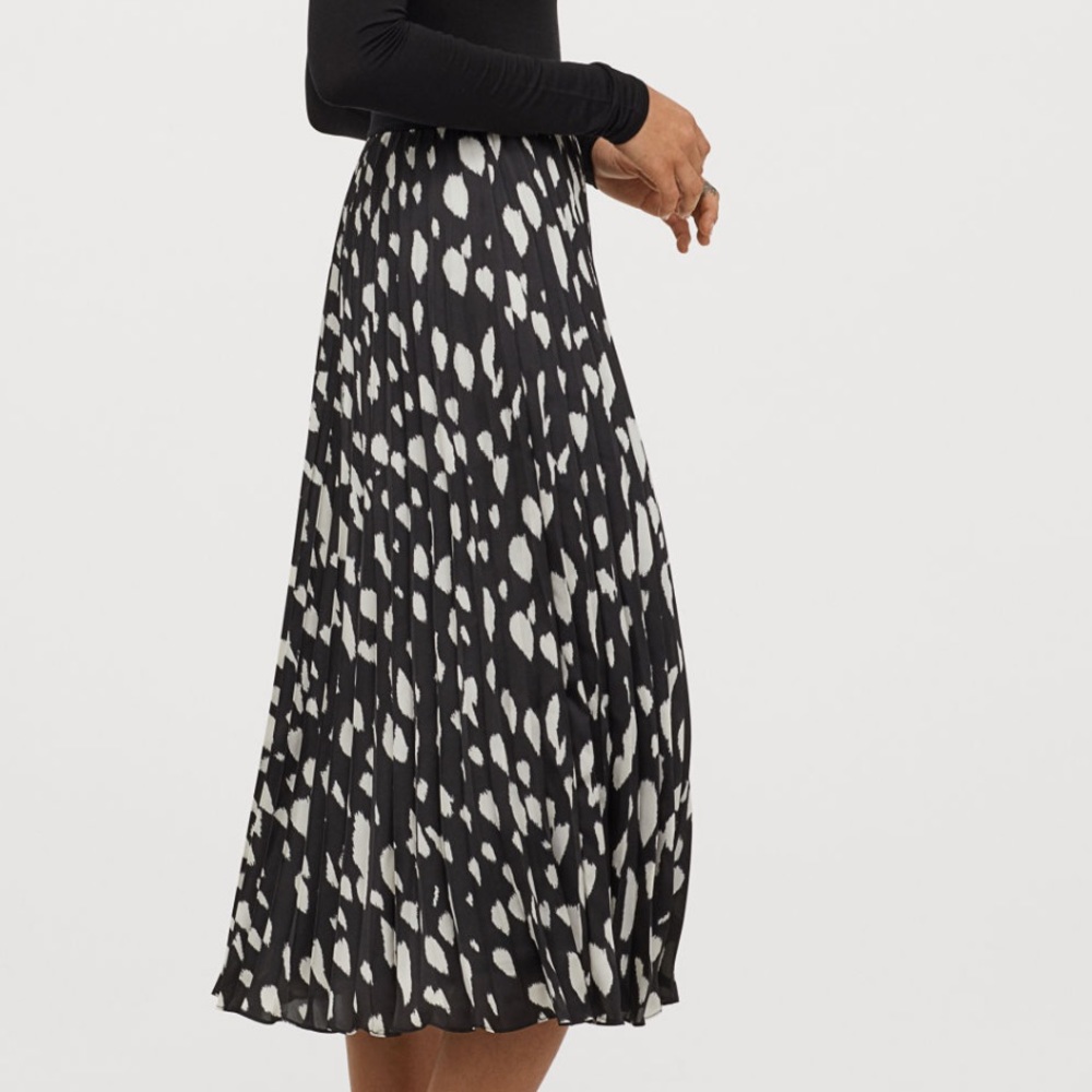 H&M🧡 PLEATED Skirts